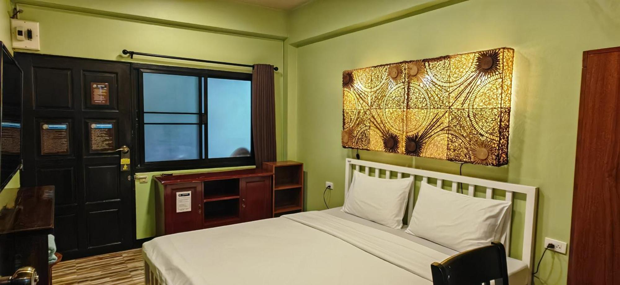 Hoh Guesthouse Chiang Mai Exterior photo
