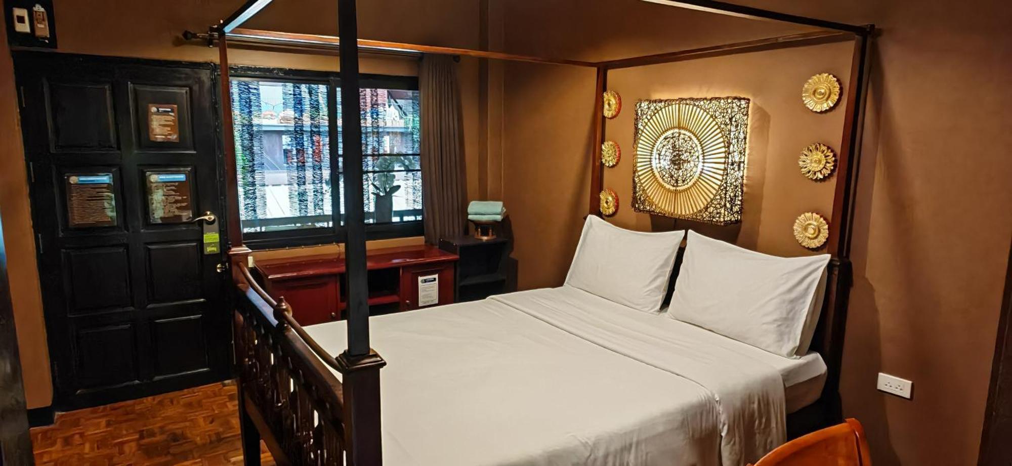 Hoh Guesthouse Chiang Mai Exterior photo