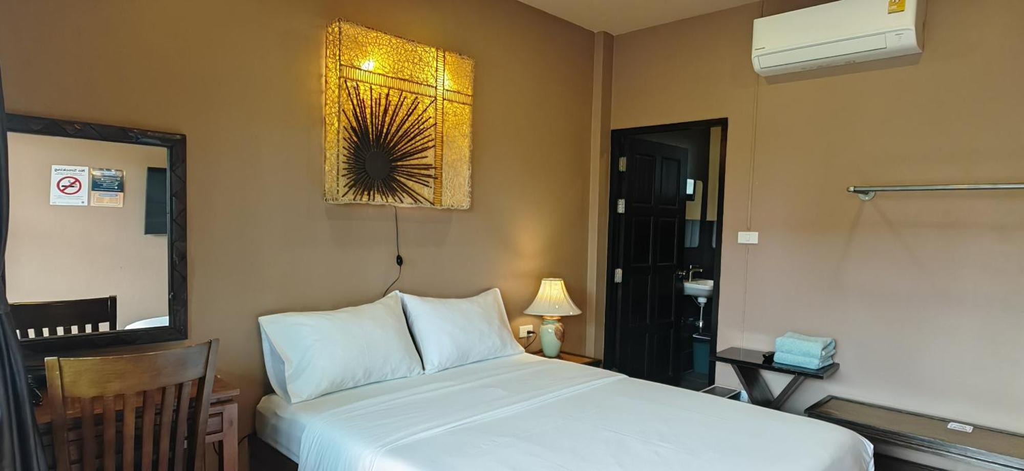 Hoh Guesthouse Chiang Mai Exterior photo